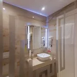 Gloria Palace & Golem (Tirana)