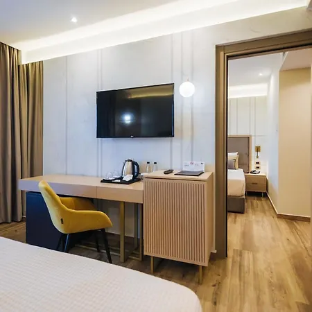 Gloria Palace & Hotel Golem (Tirana)
