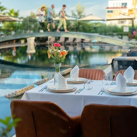 Gloria Palace & 5* Golem (Tirana)