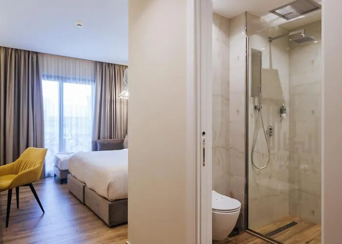 Hotel Gloria Palace & Golem (Tirana)