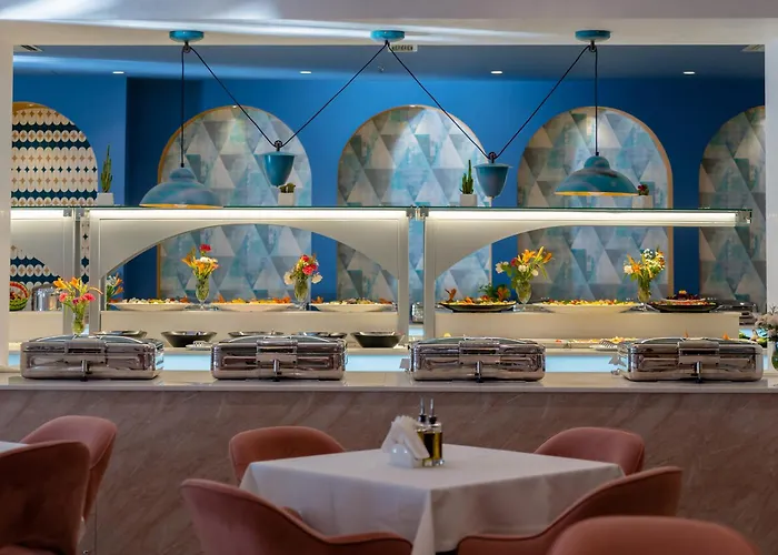 Gloria Palace & Hotel Golem (Tirana)