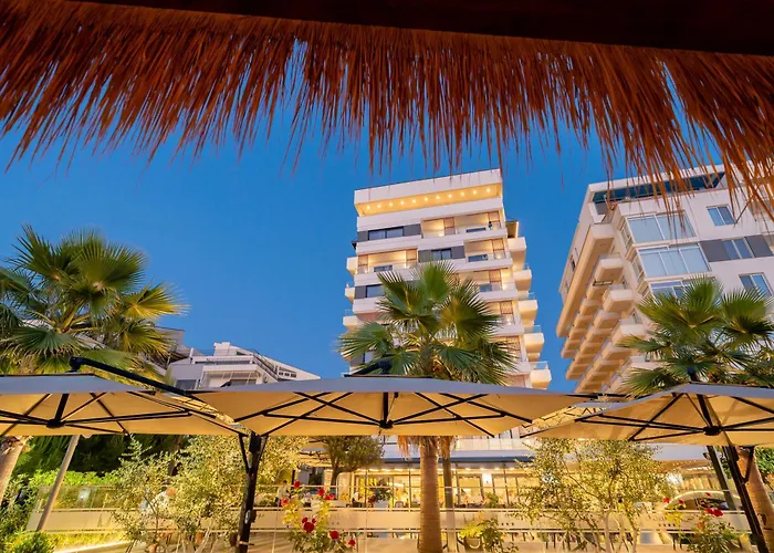 Hotel Gloria Palace & Golem (Tirana)