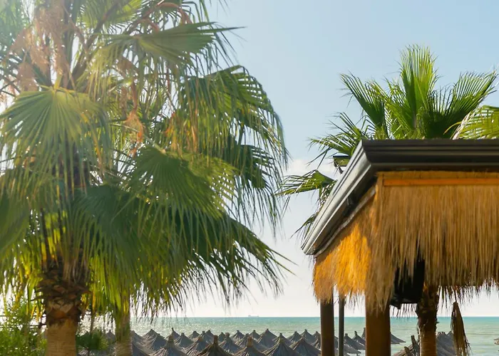 Gloria Palace & Golem (Tirana)